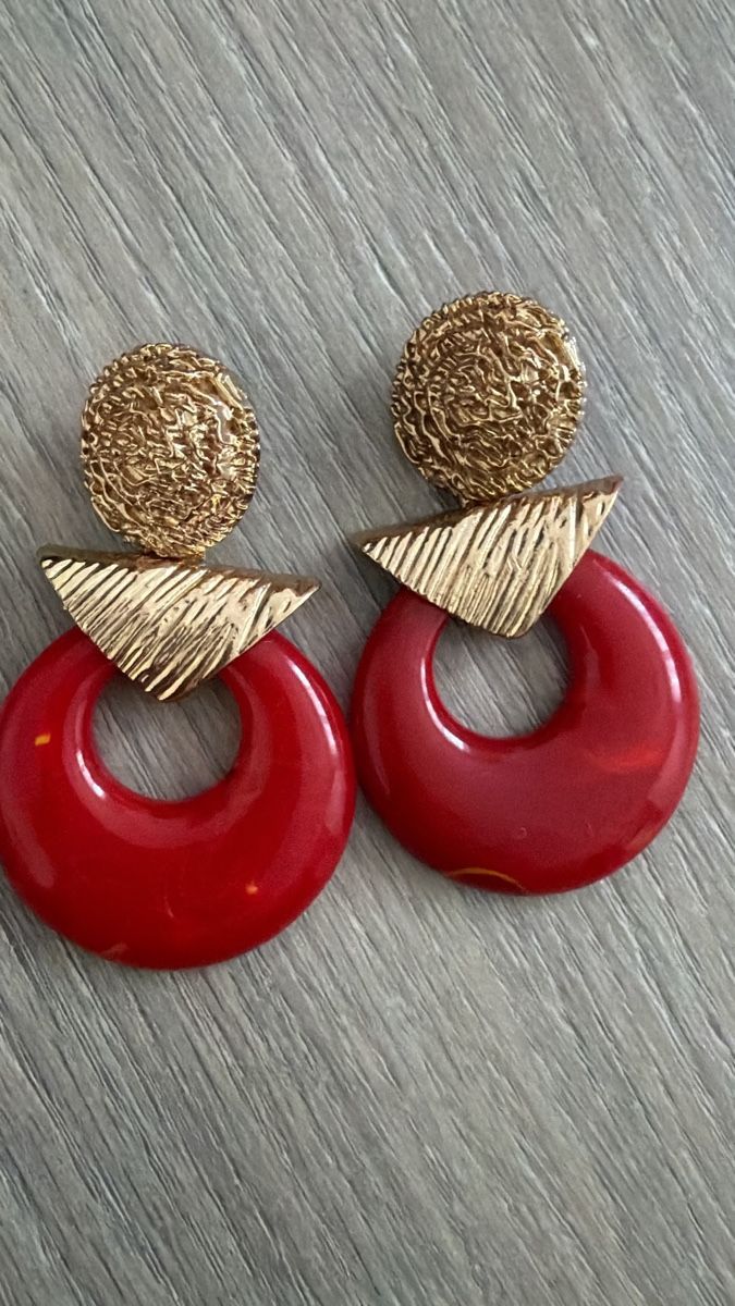 Orecchini pendenti & Orecchini a lobo: Ohrringe goldfarben mit roten Elementen  – Nuovo e nell'imballaggio originale da Biel/Bienne venduto da Bolagol9