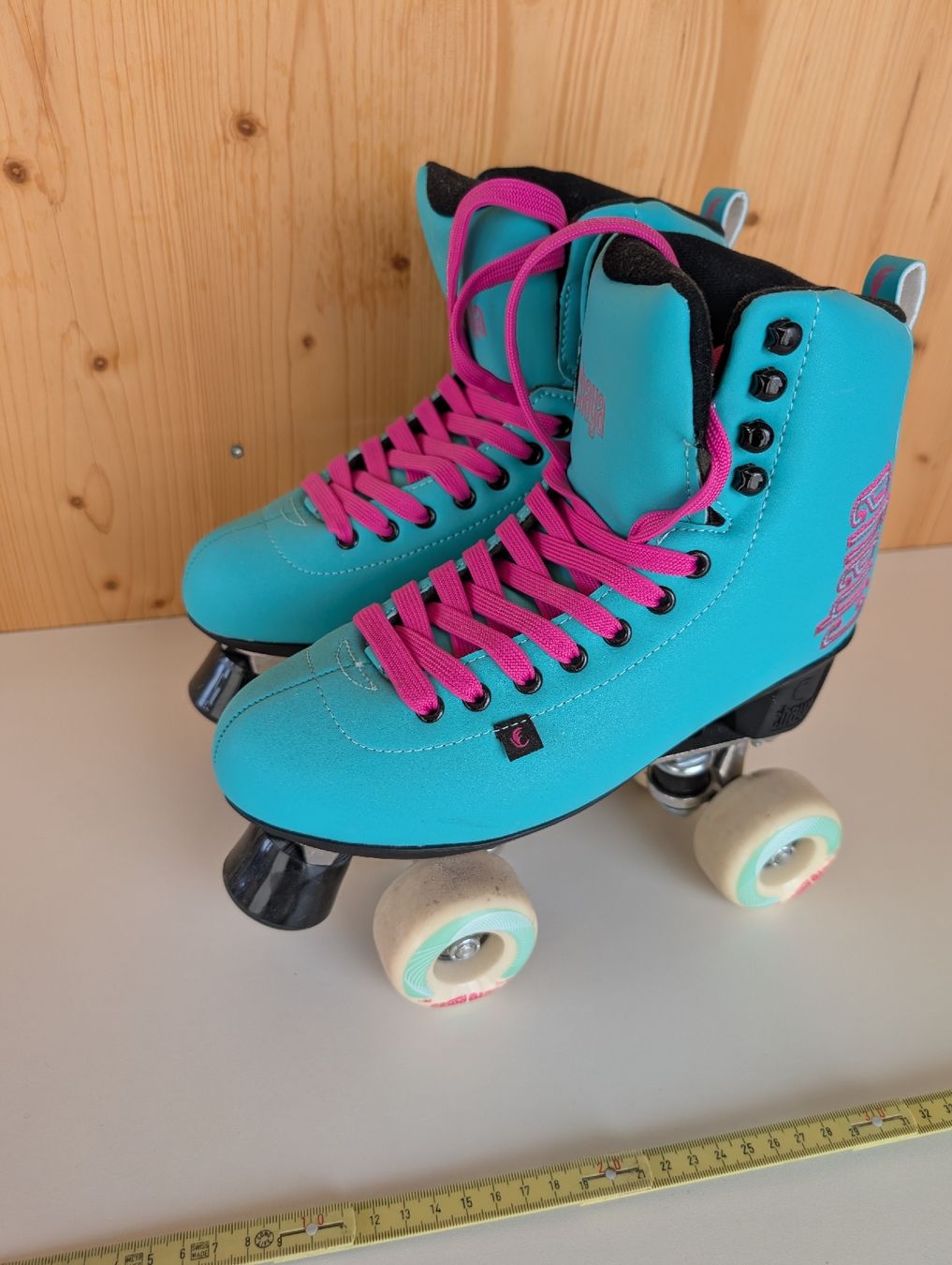 Inline-Skating & Rollschuhe: Rollschuhe – Neu (gemäss Beschreibung) aus Embrach von bh80bHugi