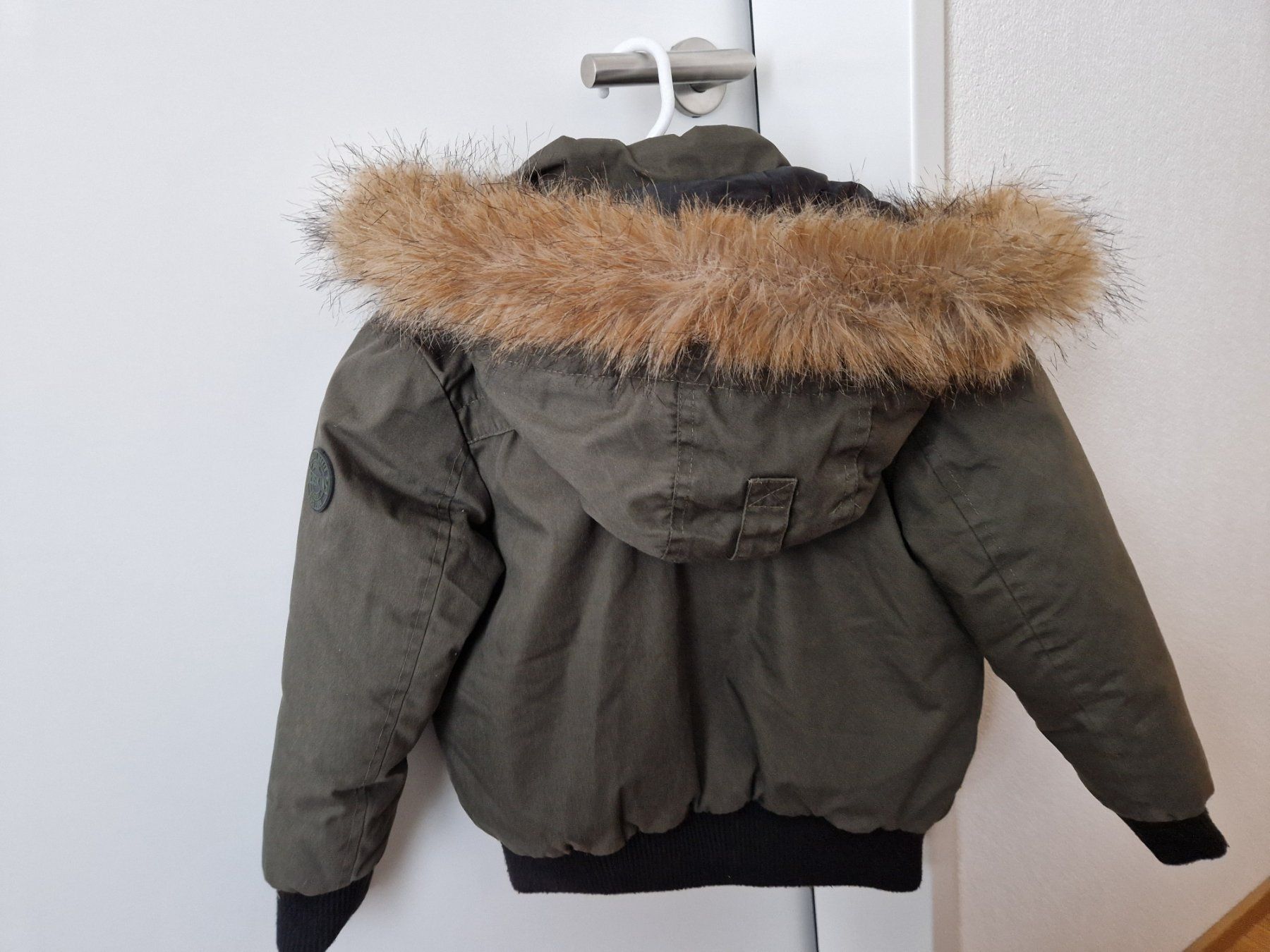 Redskins Jacken & Mäntel: Winterjacke Gr. 116/122 von Redskins – Gebraucht aus Davos-Dorf von Bpelikan