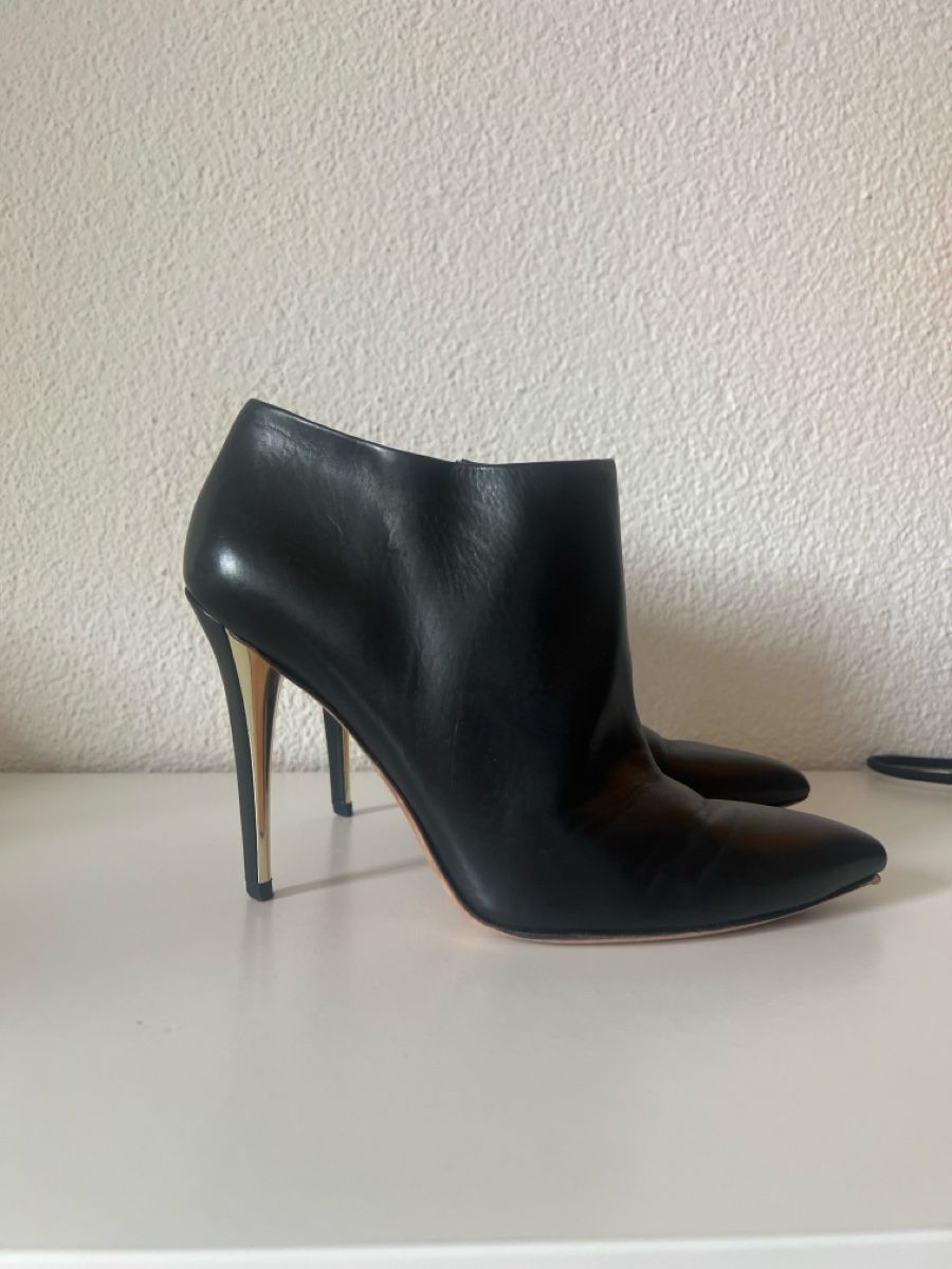 Scarpe da donna: High Heel Stiefel Marcisno by Guess – Usato da Wädenswil venduto da mic_rg7y 1