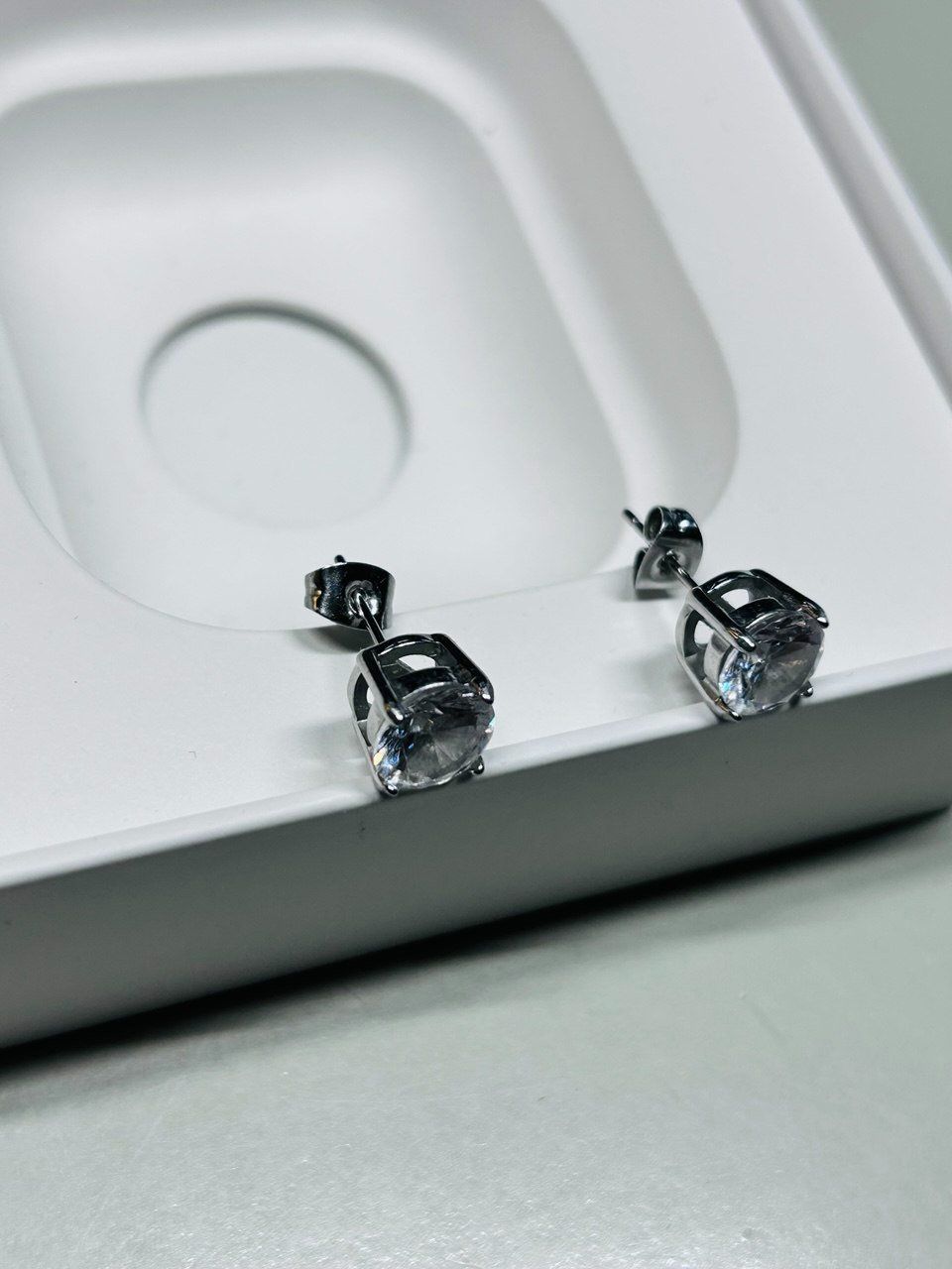 Ohrringe & -stecker: Orecchini Stainless Steel Zircone – Gebraucht aus Giubiasco von LorisVale 6