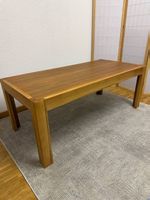 Massiver Holz-Couchtisch | 130 x 62 cm | zeitlos