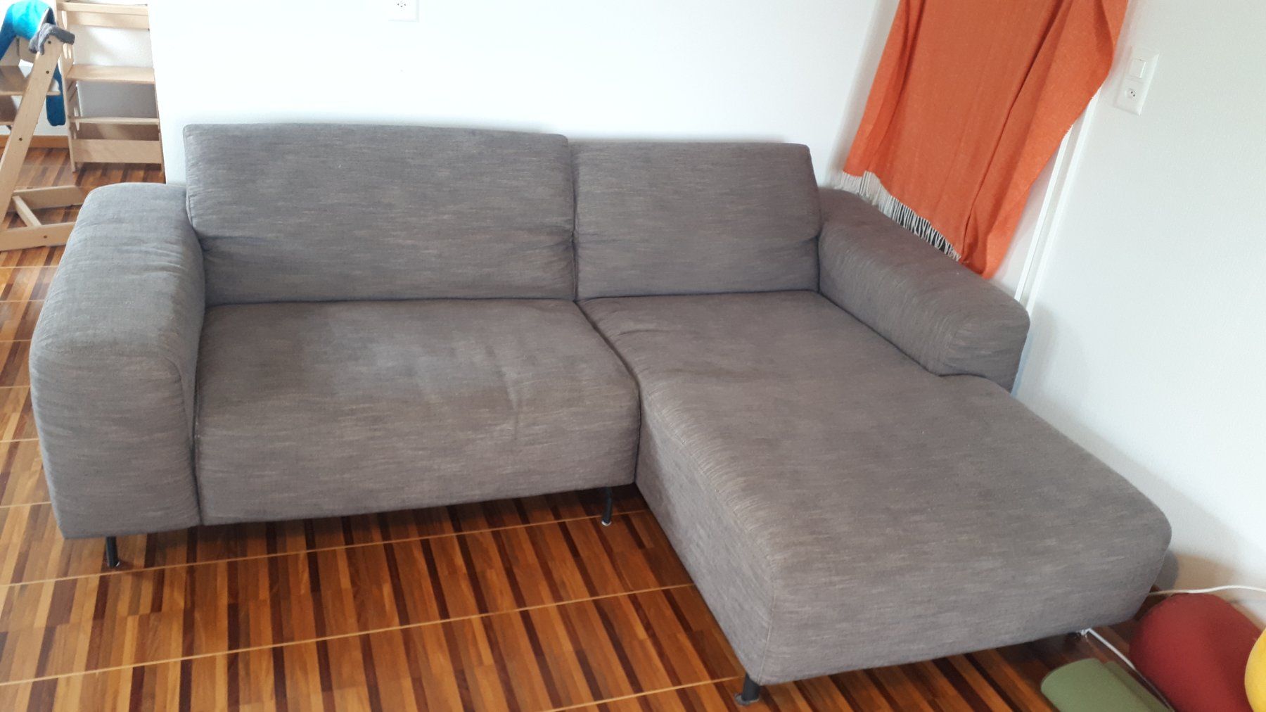 Divani: Sofa (Stoff, grau) – Usato da Winterthur venduto da Naturpur21