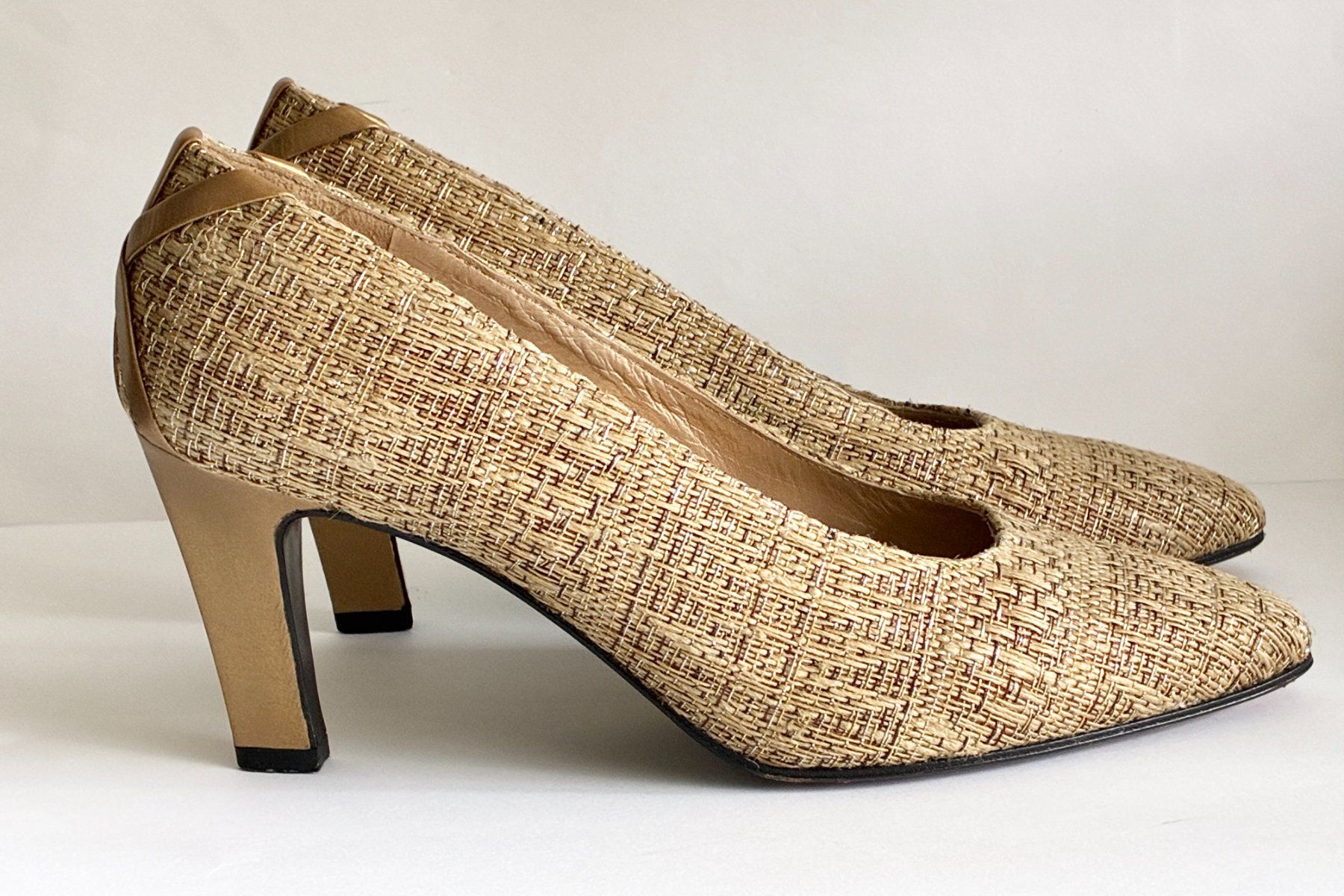 Stuart Weitzman Scarpe da donna: Vintage Pumps von STUART WEITZMAN Textil/Leder – Usato da Kloten venduto da Nephty 3