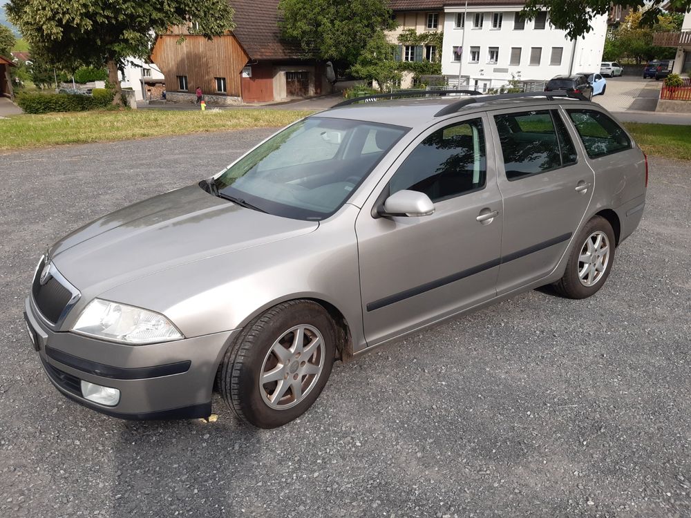 Skoda Automobili: Skoda Octavia, Combi Ambiente A5 (DPF) – Usato da Obfelden venduto da mei_9kxw