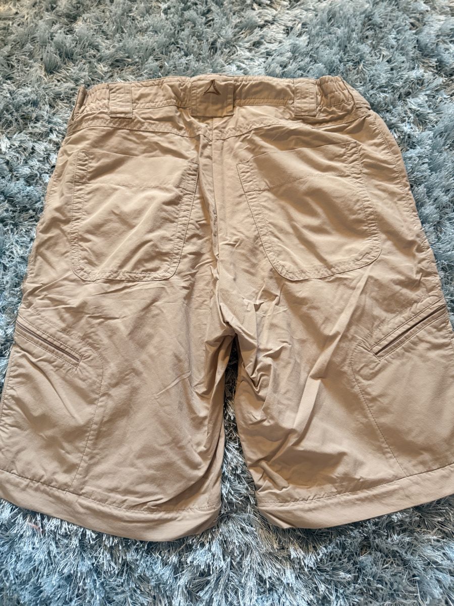 Pantaloni: Wanderhose gr.34 – Usato da Amlikon-Bissegg venduto da Rose_Rose 1
