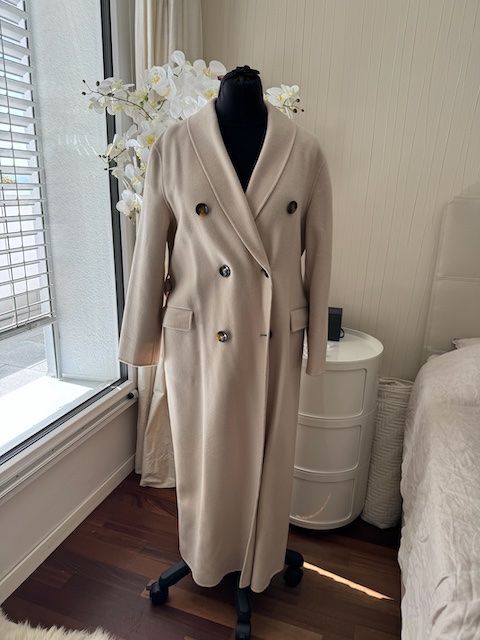 Cappotti: MASSIMO DUTTI Mantel Wolle Hellbeige 42 wNEU – Nuovo (secondo la descrizione) da Zuerich venduto da Moochie