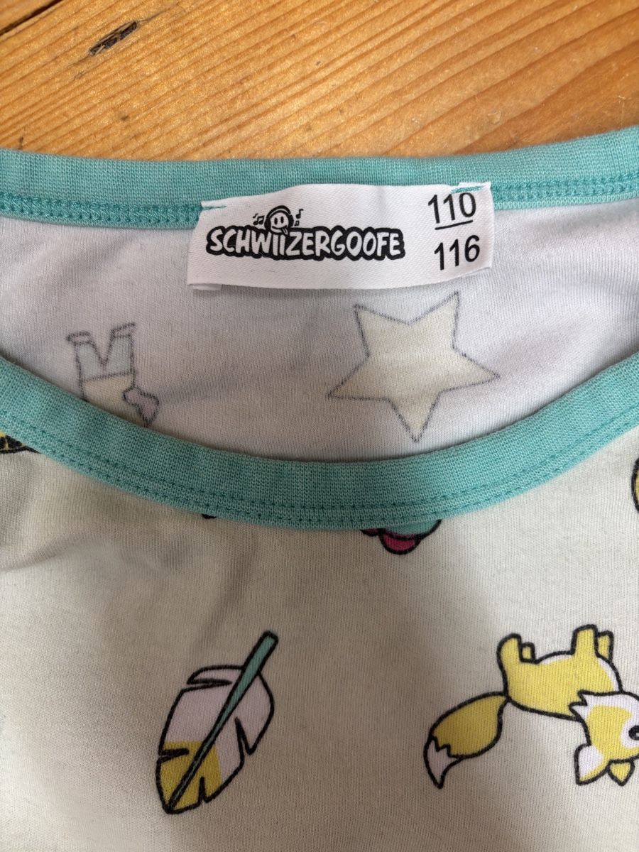 Schwiizergoofe Pigiama & Simili: Schwiizergoofe Pyjama, Gr. 116/110 – Usato da Büren an der Aare venduto da Nikito2001 2