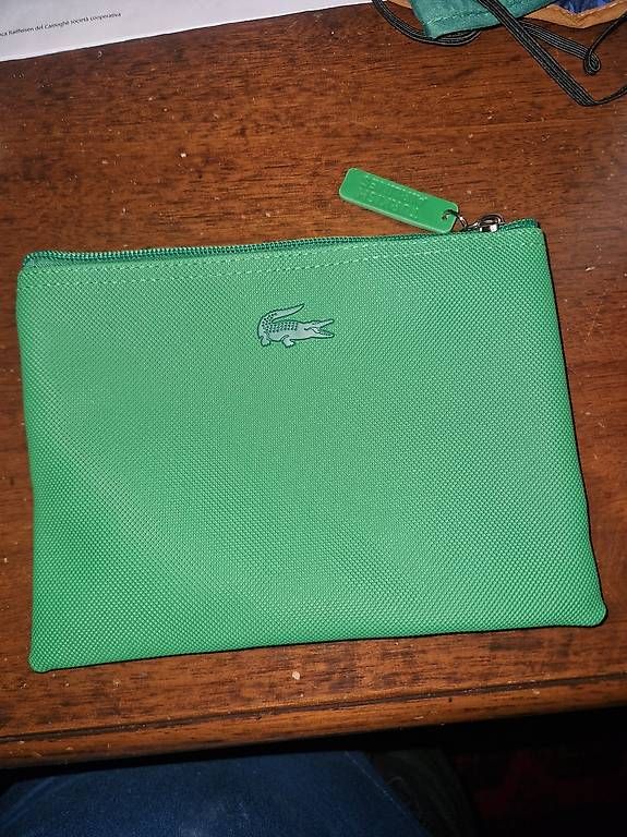 Borse da donna: Pochette Lacoste verde – Usato da Bellinzona venduto da ali_j8kj 1