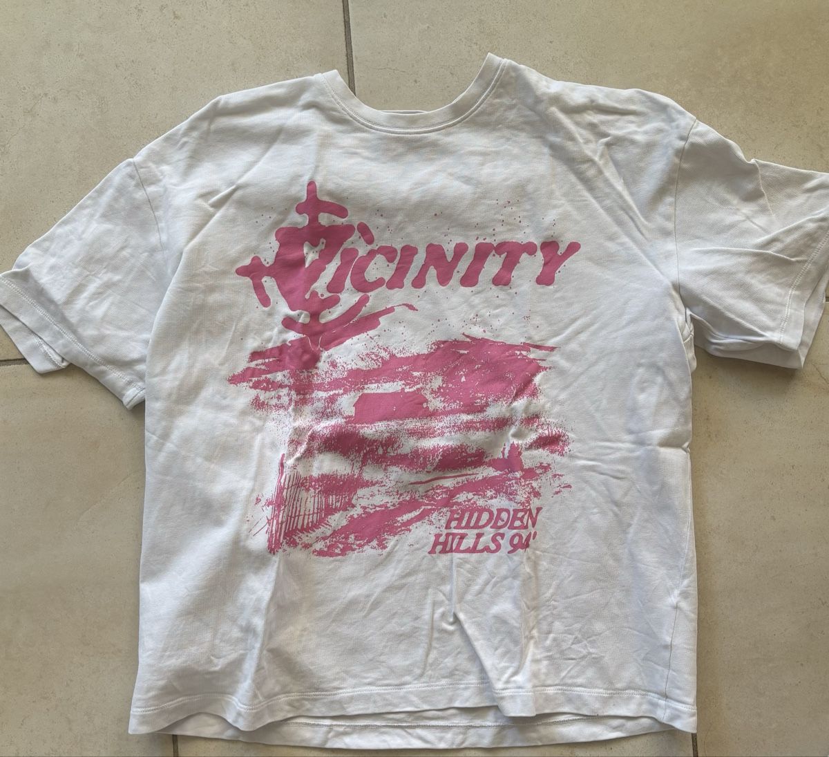T-shirt: T-Shirt Vicinity Oversized Grösse M – Usato da Wettingen venduto da gabric58