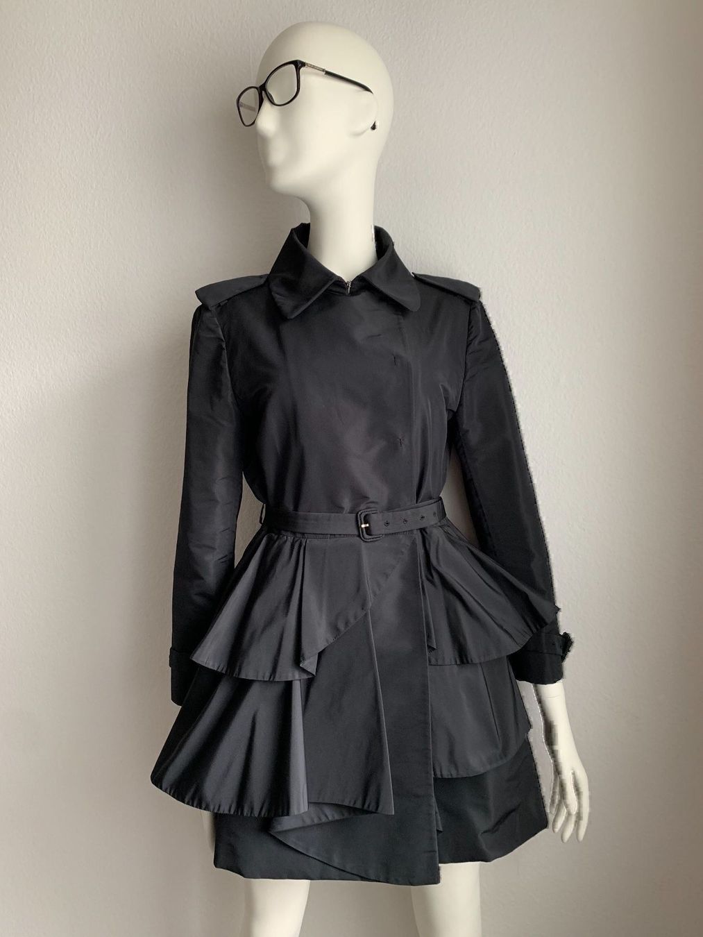Miu Miu Mäntel: Miu Miu Mantel – Neu (gemäss Beschreibung) aus Winterthur von 19.19 5