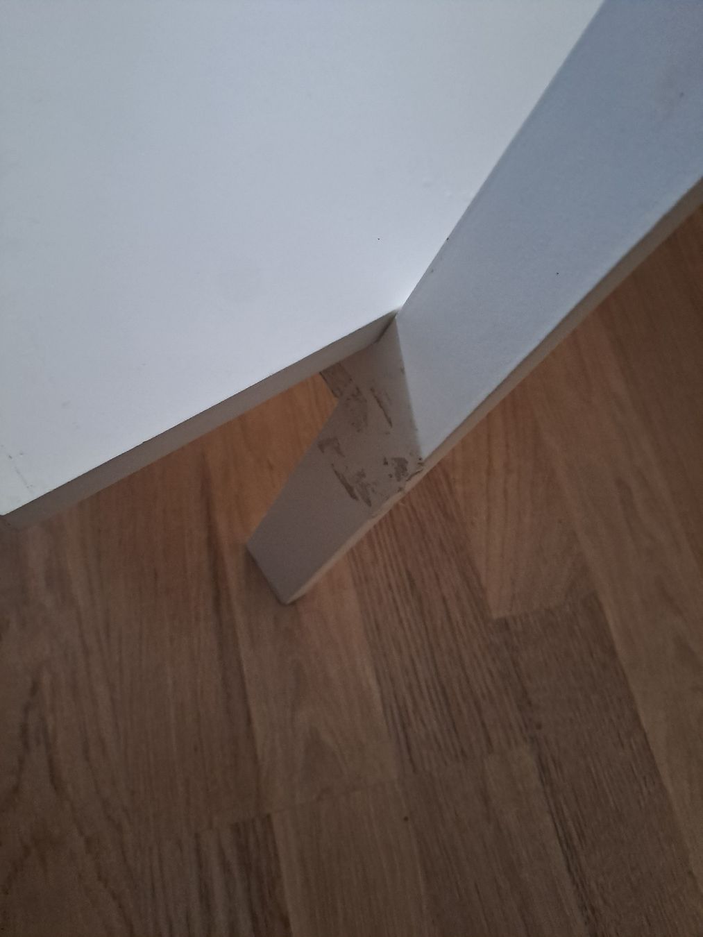 Regale: Dekoratives Regal, weiss mit 3 Bretter  – Gebraucht aus Basel von Allerleiii 3