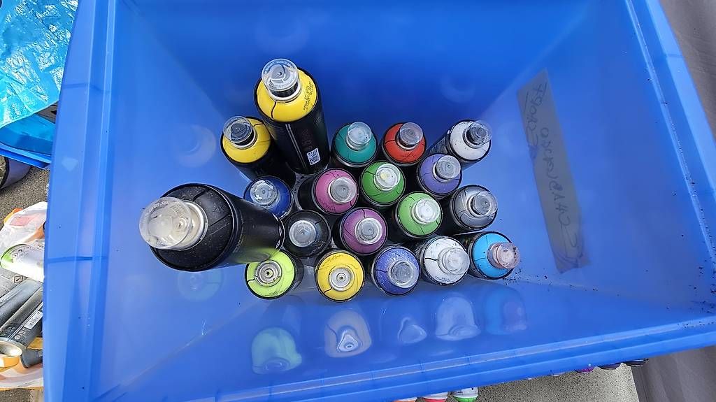 Colori: Grosses Spraydosen/Graffiti Set – Usato da Uttigen venduto da pia_pv5x 2