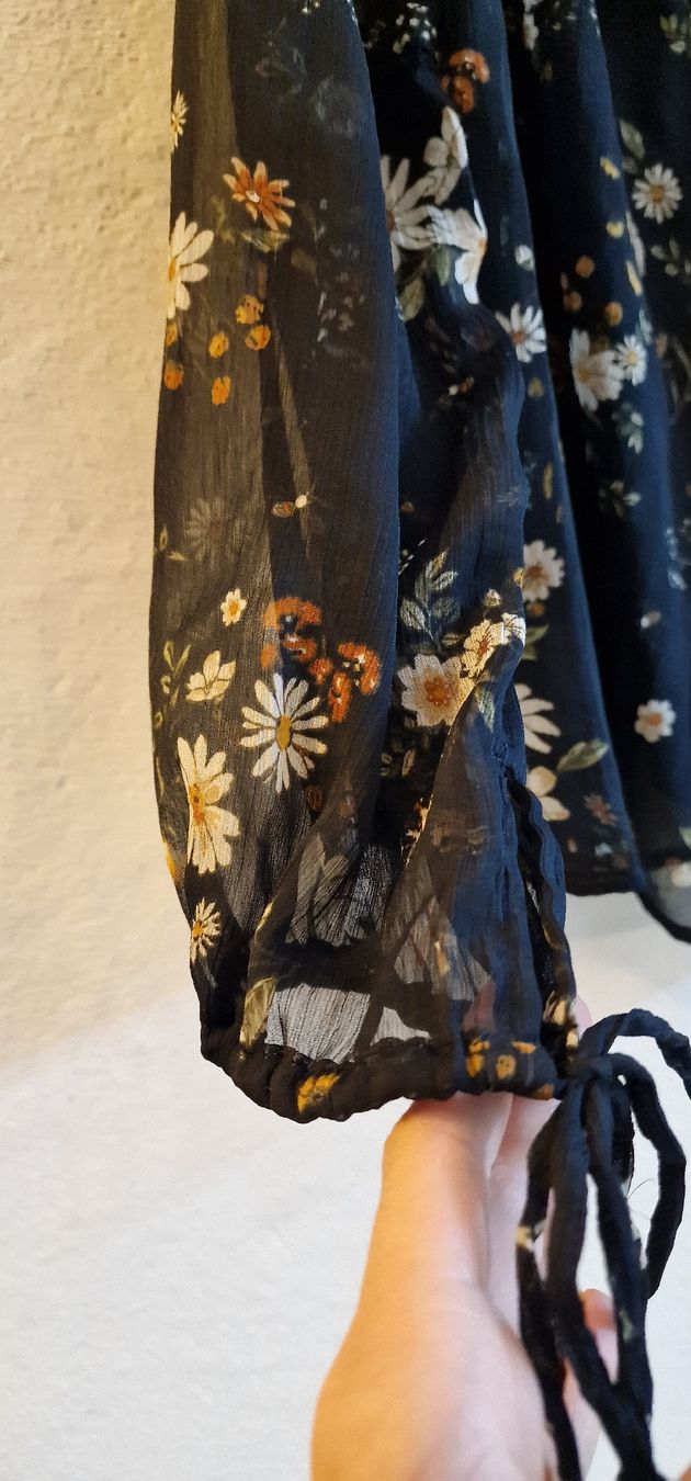 C&A Blusen: Bluse mit Blumenmuster – Gebraucht aus Romanshorn von REALJessiB 7