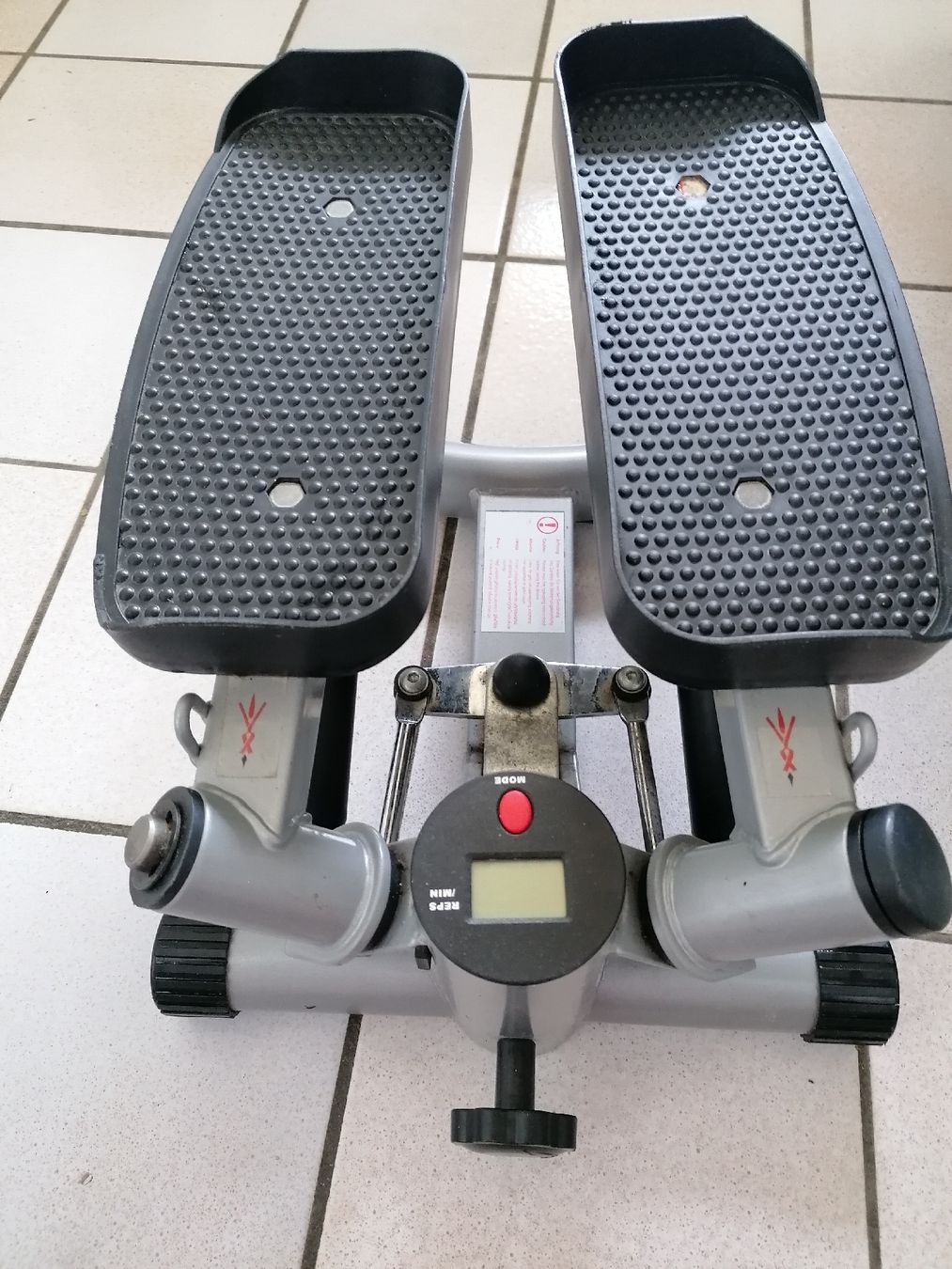 Hometrainer: Stepper TCM 244644 excellent état – Usato da Le Mont-Pèlerin venduto da dundun1