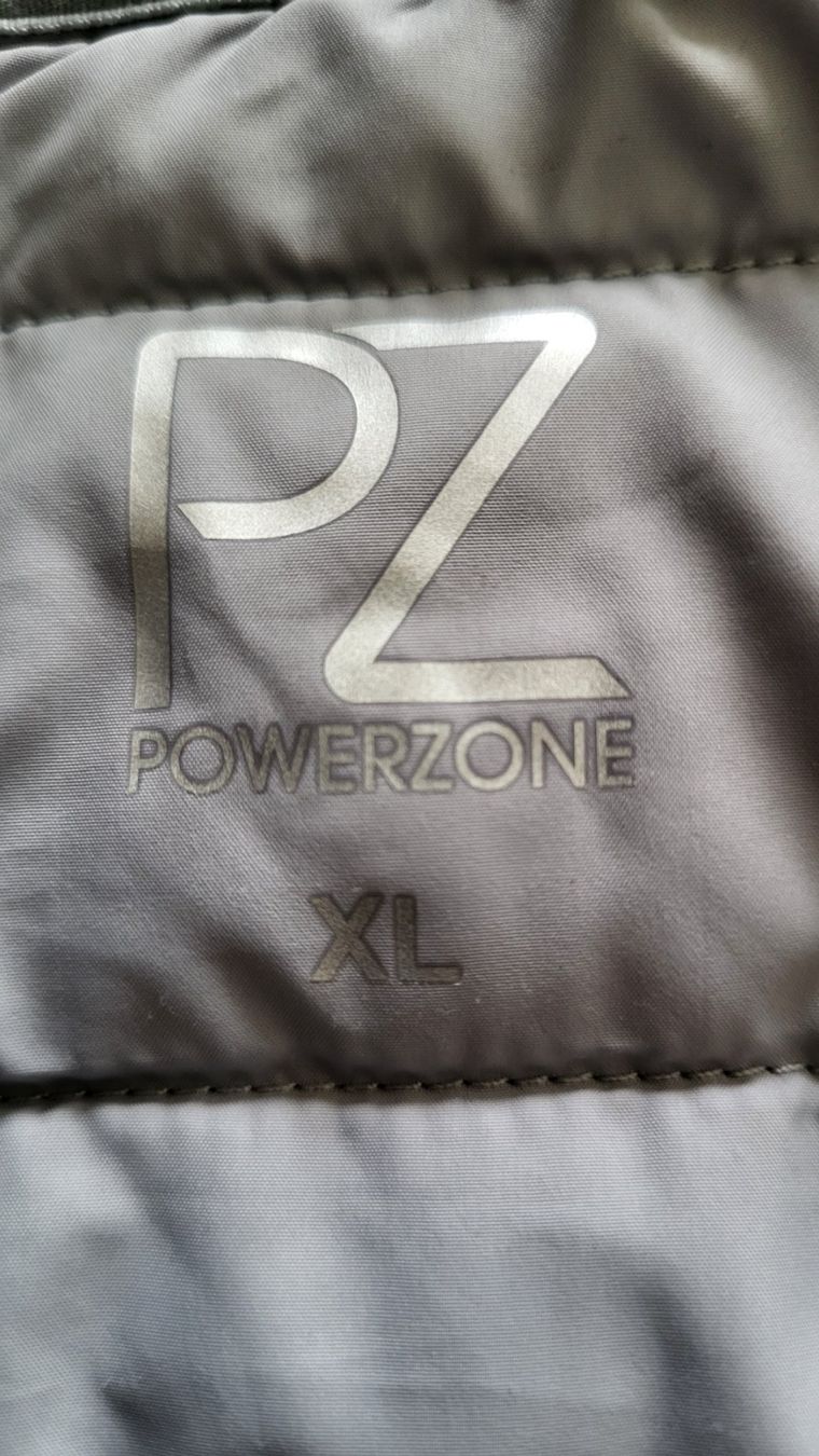 Vestes: Sportjacke Powerzone – D'occasion à Horw par Pfderi0 1