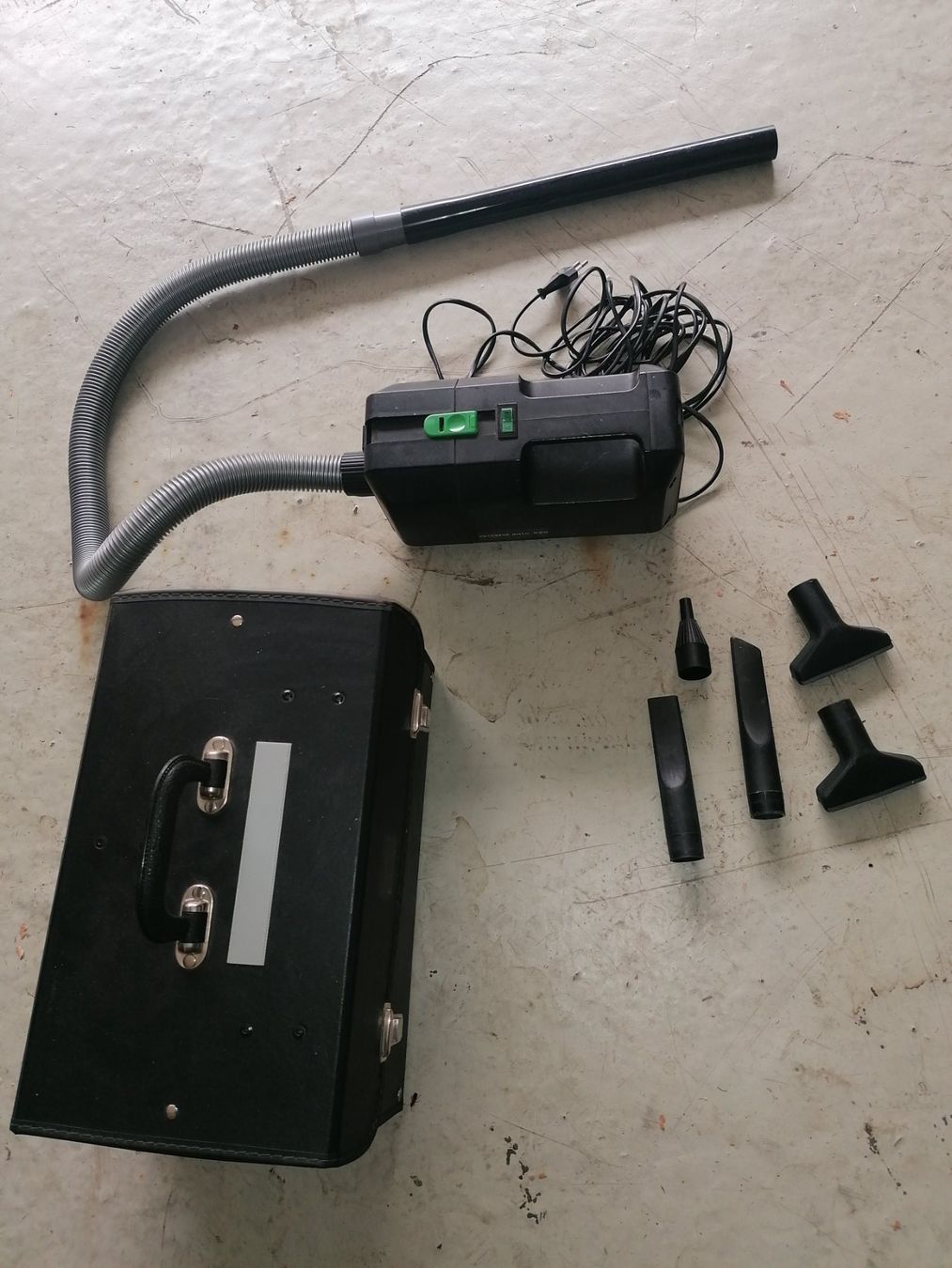 Aspirapolveri & Accessori: Autosauger – Usato da Unterengstringen venduto da Fachmann8103