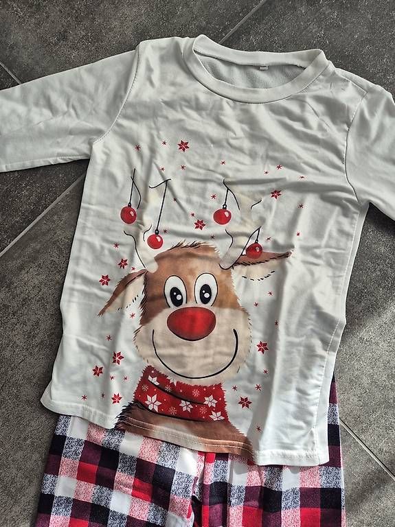 Pyjamas: Kuscheliges Winterpyjama – D'occasion à Moosseedorf par shu_xbn8 2