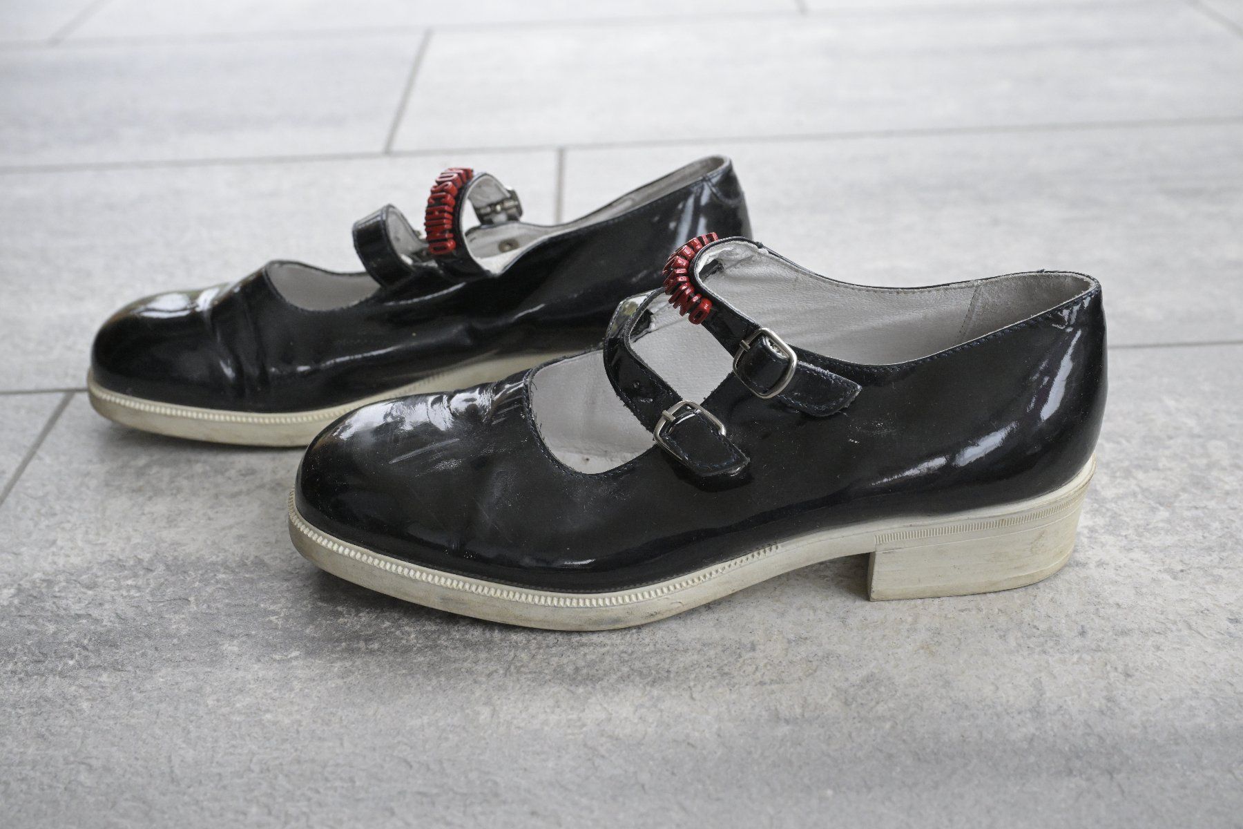 Moschino Damenschuhe: Moschino Schuhe Vintage, Grösse 40 – Gebraucht aus Eschenbach SG von MarThu