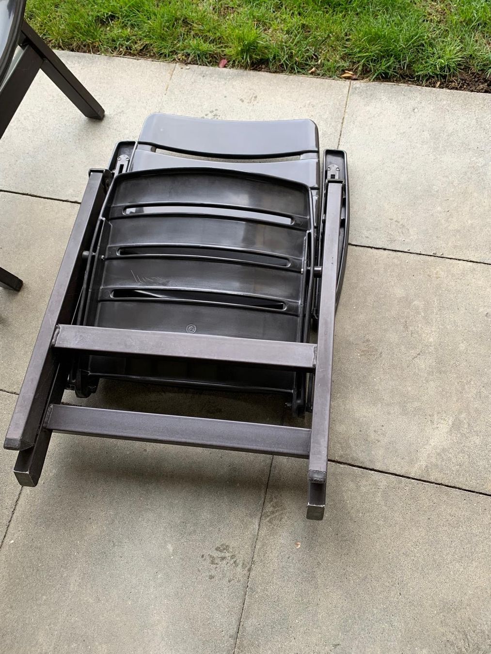 Set de table et chaises: Gartentisch mit 4 Stühlen – D'occasion à Meggen par 123927 3