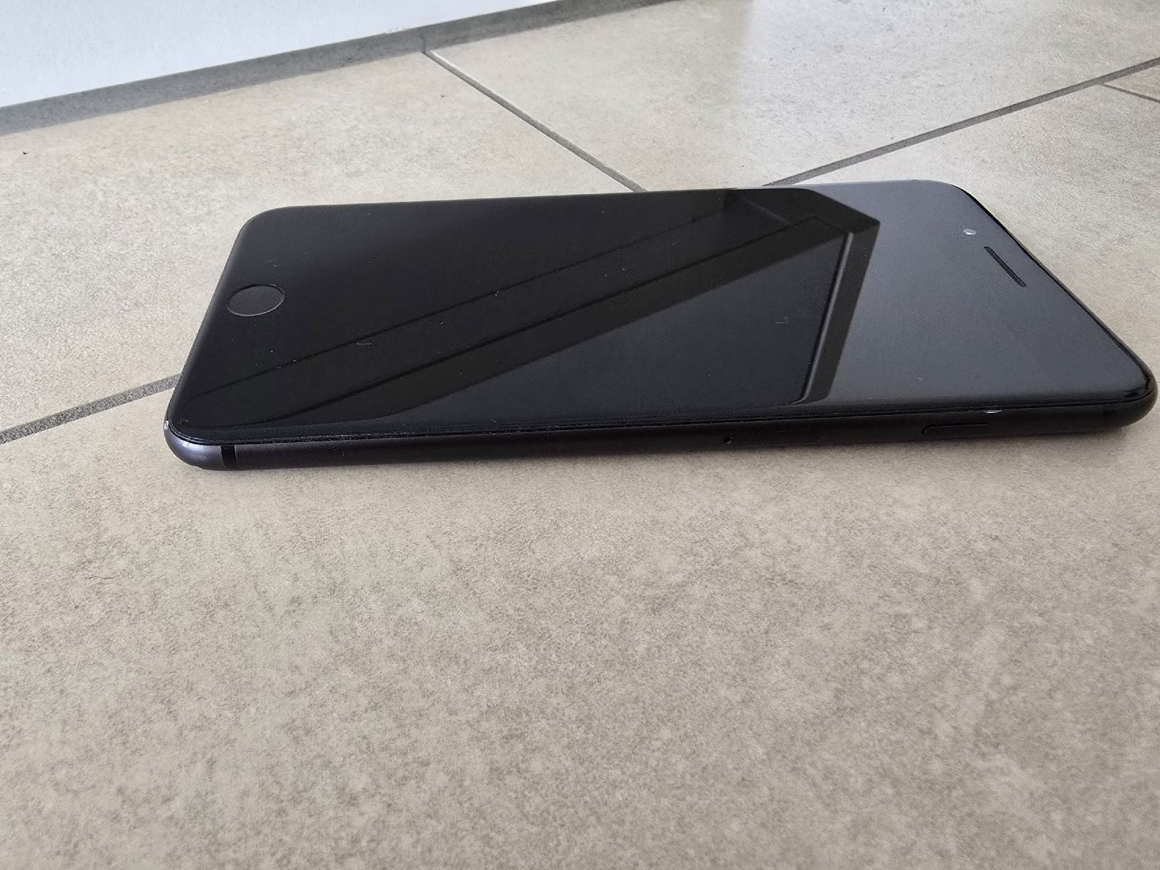 Apple Handys / Smartphones: Apple iPhone 7 Plus - 32GB – Gebraucht aus Rickenbach b. Wil von VeryLovelyThings 2
