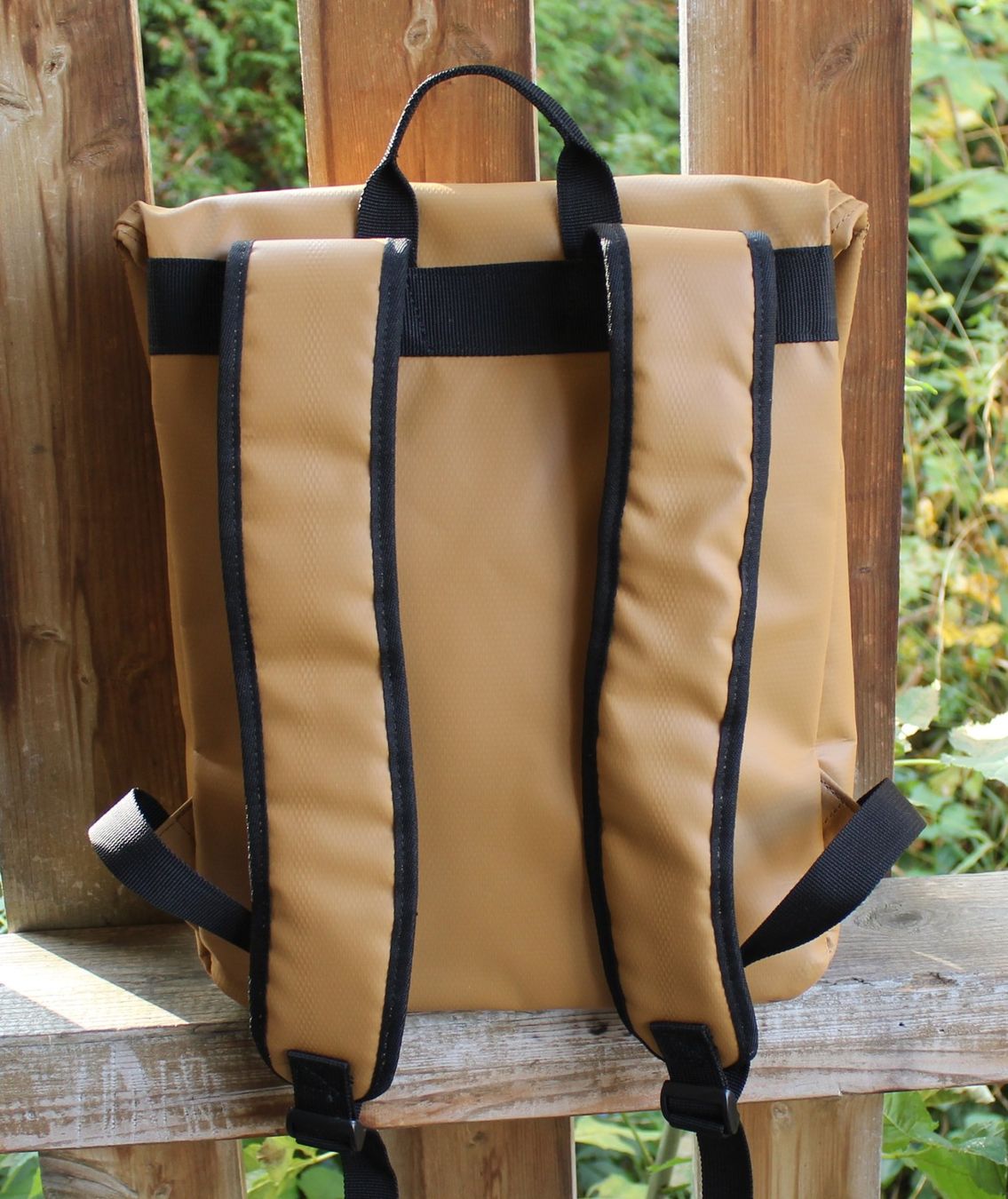Bree Zaini: Bree Pnch 792 Backpack Rucksack Laptopfach Neu – Nuovo (secondo la descrizione) da Zürich venduto da Auctionata 3