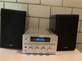 Kleine Sony-Stereoanlage mit DAB-Radio, ideal für die Küche