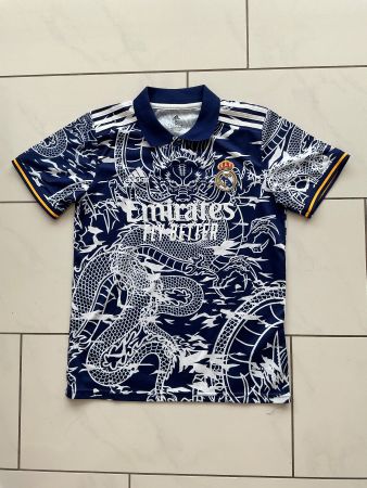 Spezielles Real Madrid T-Shirt Gr. S