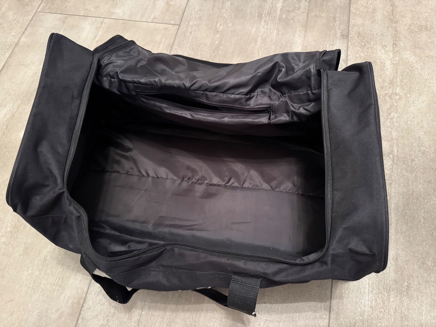 Hugo Boss Borse: Hugo Boss - Sac de voyage – Nuovo e nell'imballaggio originale da Zürich venduto da lcg_898x 1