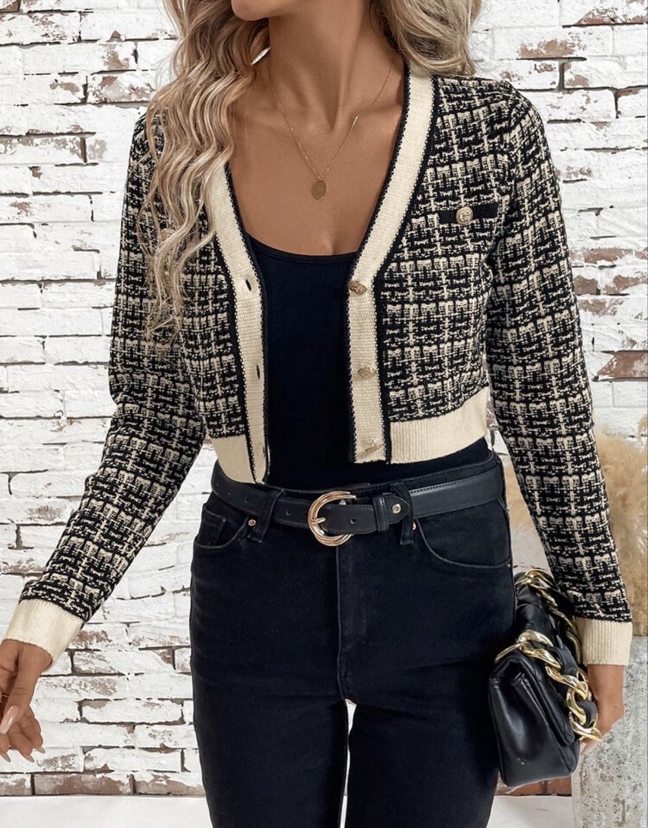 Gilets & Westen: Cardigan  – Neu und originalverpackt aus Châtel-St-Denis von Montclair_Swiss 5