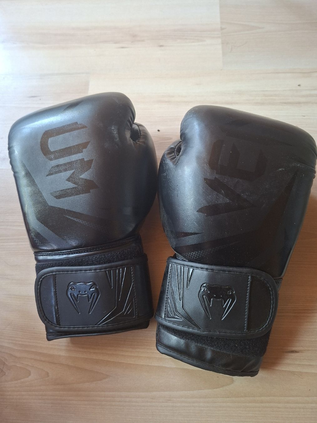 Venum Sonstige Accessoires für Herren: Boxhandschuhe  – Gebraucht aus Wolfhalden von goovy
