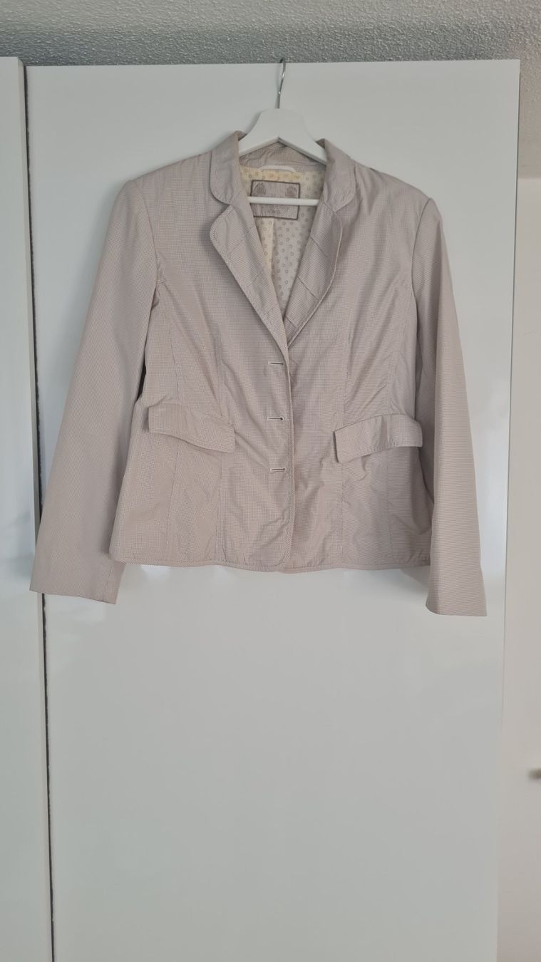 Betty Barclay Giacche: Betty Barclay beige blazer – Usato da Bonstetten venduto da Denitza87 1