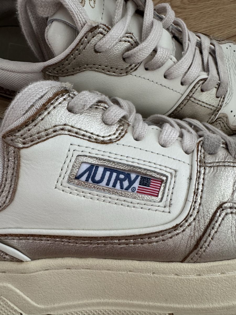 Autry Scarpe da donna: Sneakers Autry bronze  – Usato da Puplinge venduto da Cechth 1