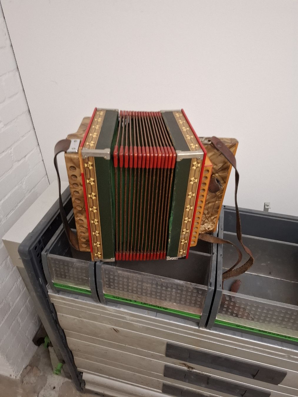 Eichhorn Musikinstrumente: Eichhorn orgeli – Gebraucht aus Villeneuve von BibiVintage 1