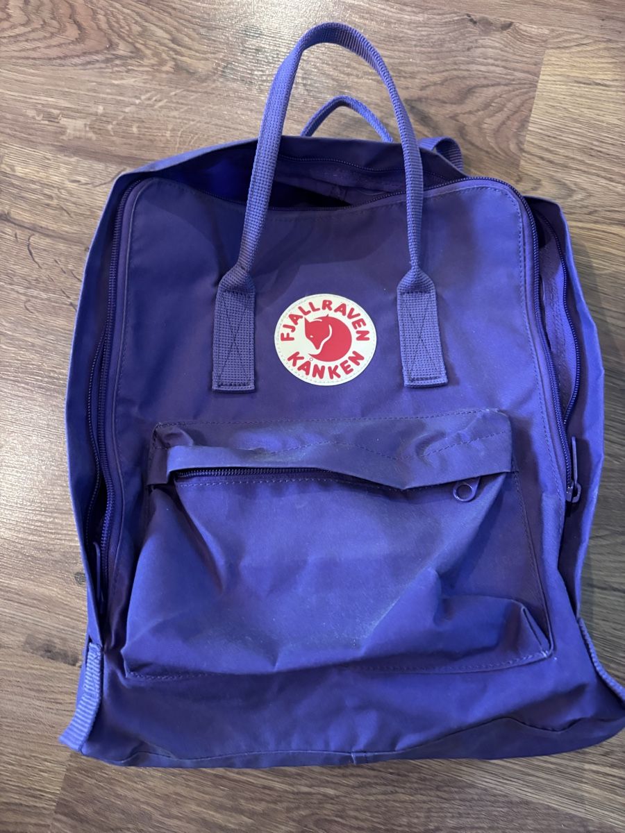 Fjällräven Zaini: Fjallraven Kanken Rucksack – Usato da Täsch venduto da Dmoosi