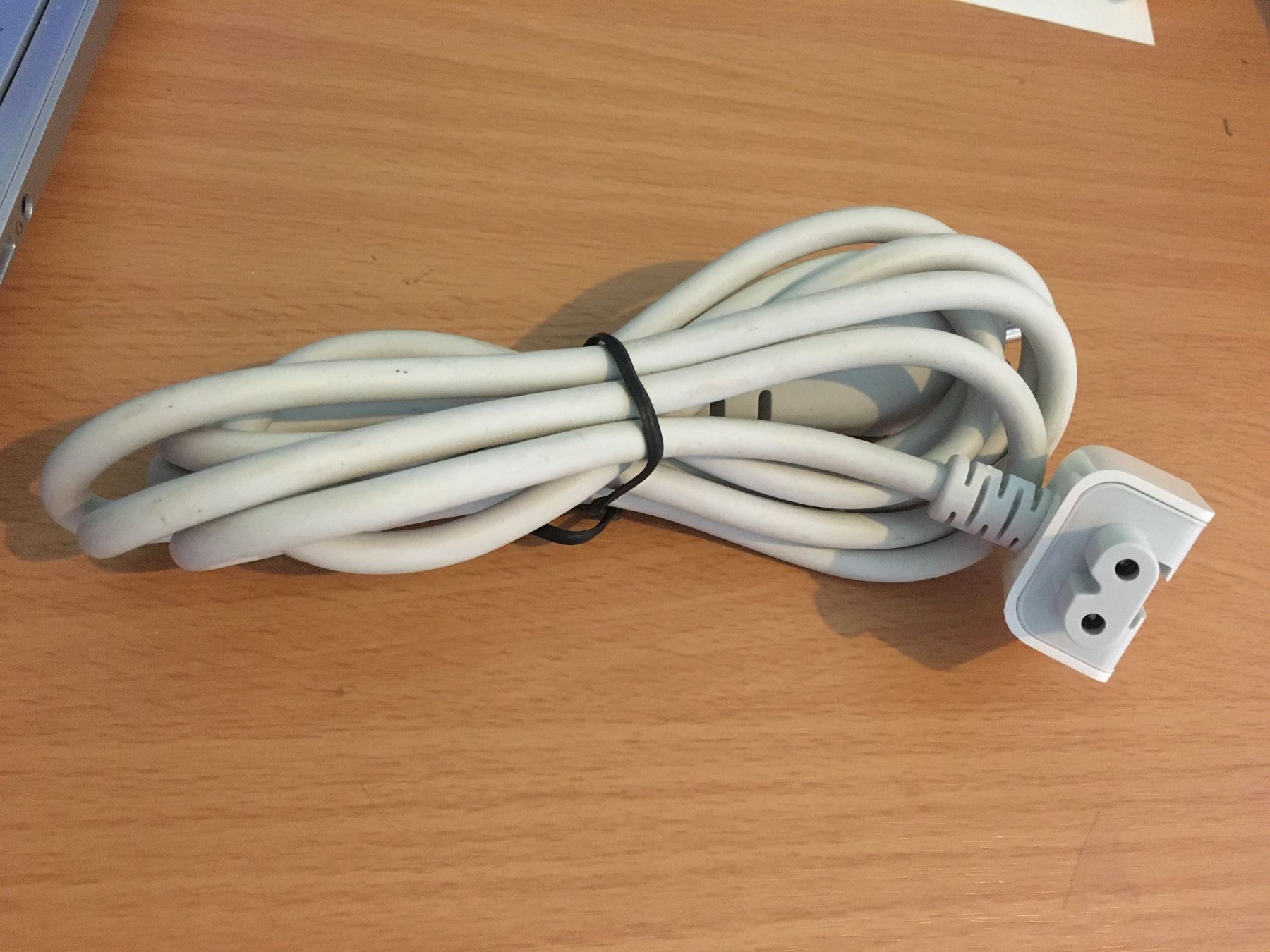 Apple Cavi: Apple AC volex APC7Q – Usato da Monte Carasso venduto da Mi3Or