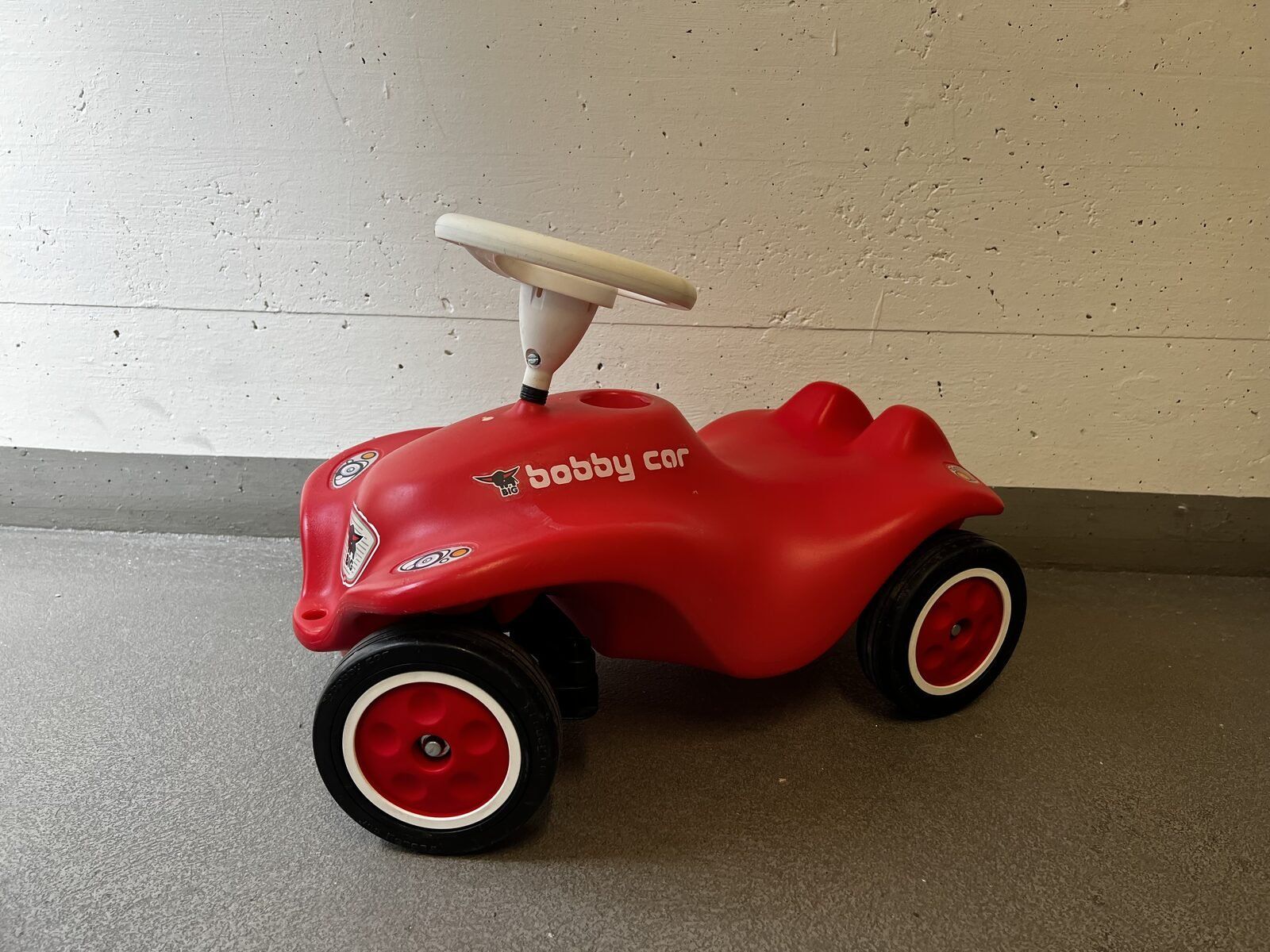 Big Fahrzeuge für Kinder: BIG Bobby-Car rot – Gebraucht aus Zürich von alx_j2r6