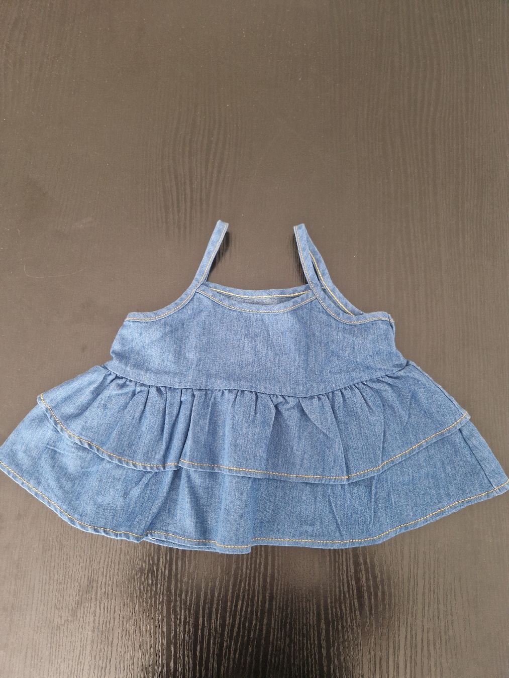 Lotti & Set di vestiti: Mädchen Top Set Grösse 98/110 – Usato da Hornussen venduto da Rysrys 2