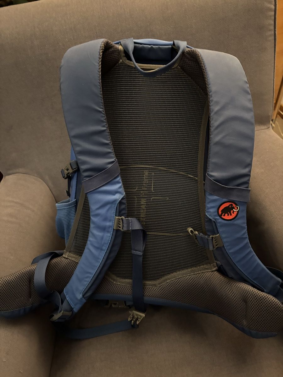 Sacs à dos: Mammut Rucksack – D'occasion à Zweisimmen par DieDaDo 2