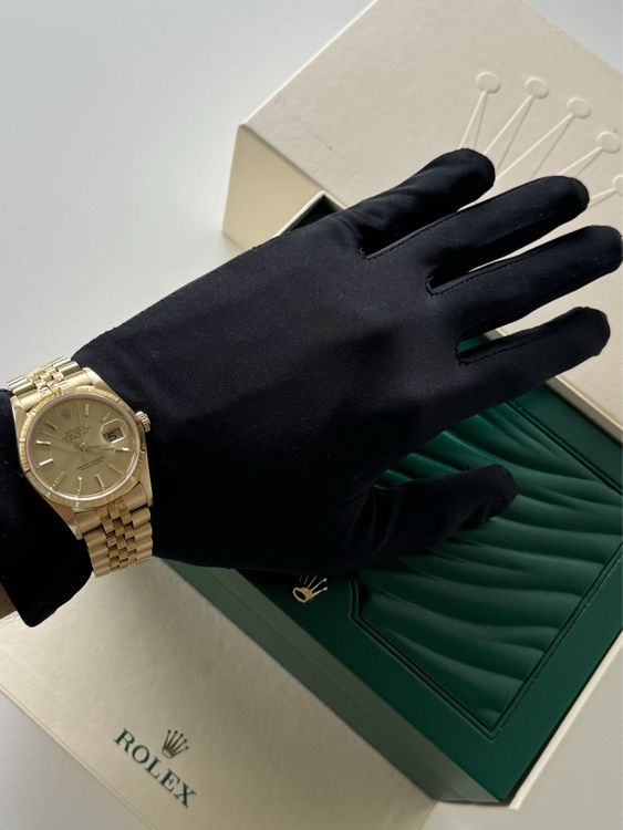 Rolex Orologi: Rolex Datejust Full Gold mit Garantie, Full set Top Zustand – Nuovo e nell'imballaggio originale da Schaffhausen venduto da kim-kardashian 7