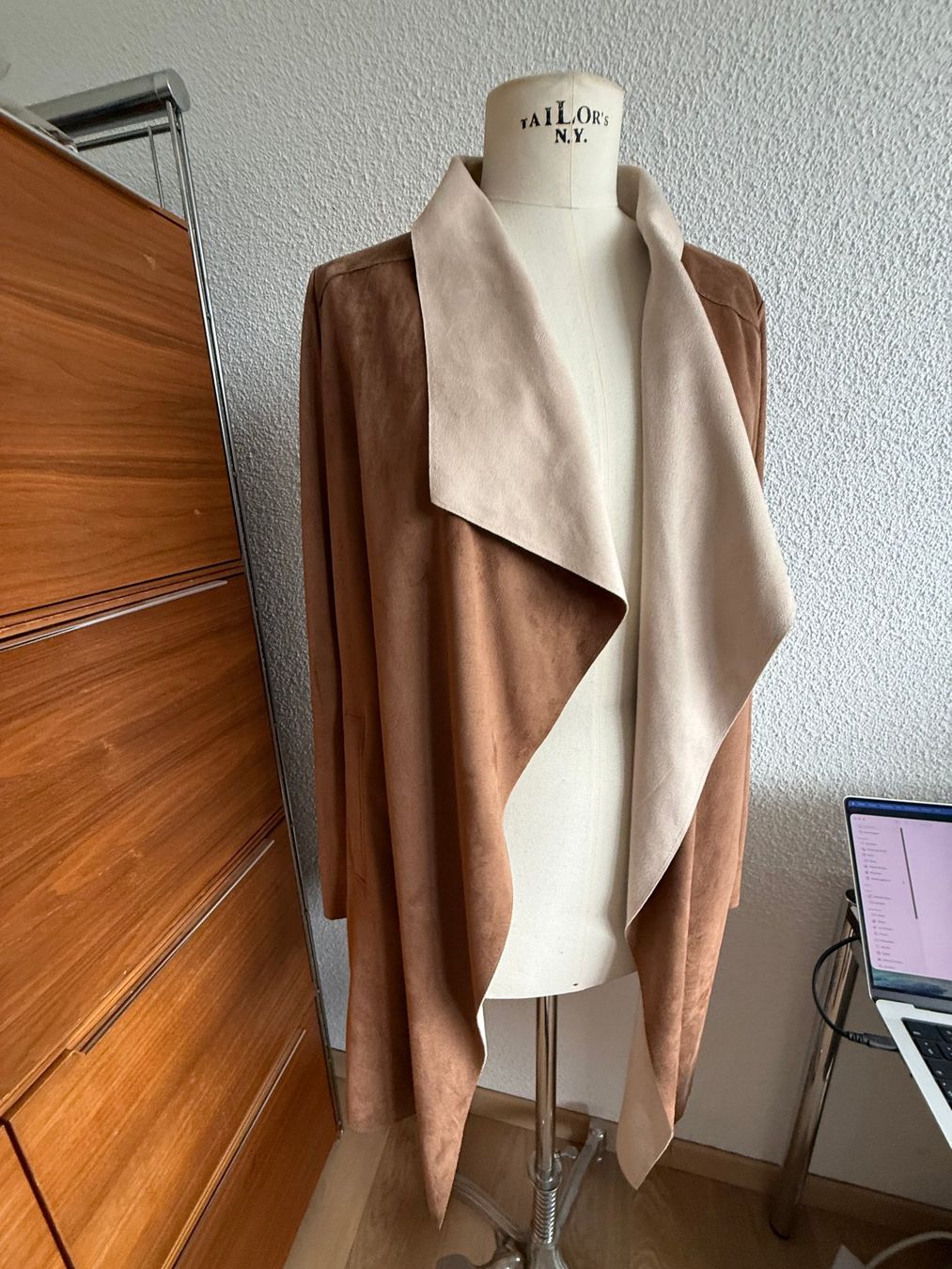 Comma Giacche: Comma Mantel Jacke Gr. 38 – Nuovo (secondo la descrizione) da Kirchdorf AG venduto da coco123