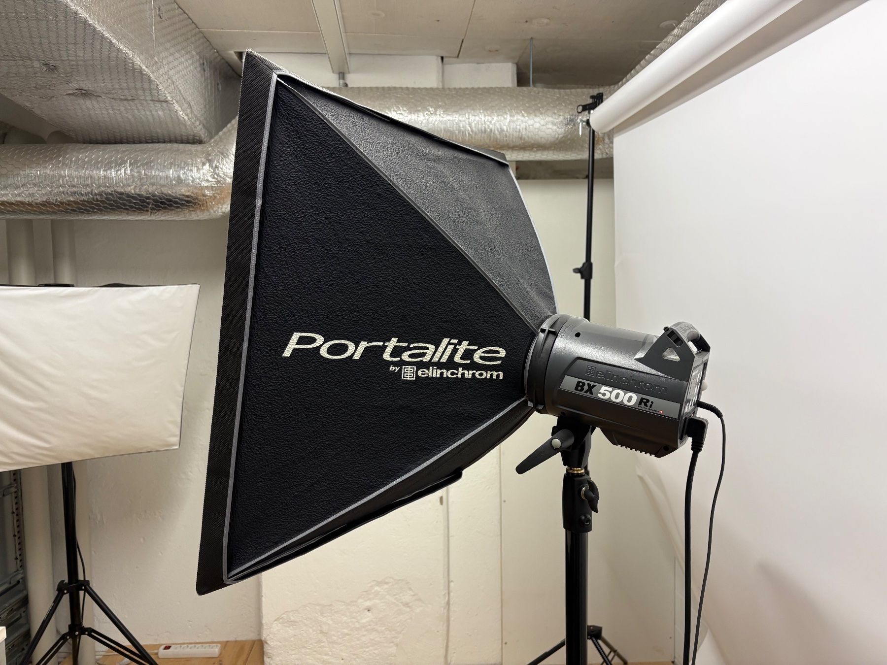 Elinchrom Flash: Elinchrom BX 500 Ri + Stromkabel - Studioblitz – Usato da Cham venduto da wasudami 1