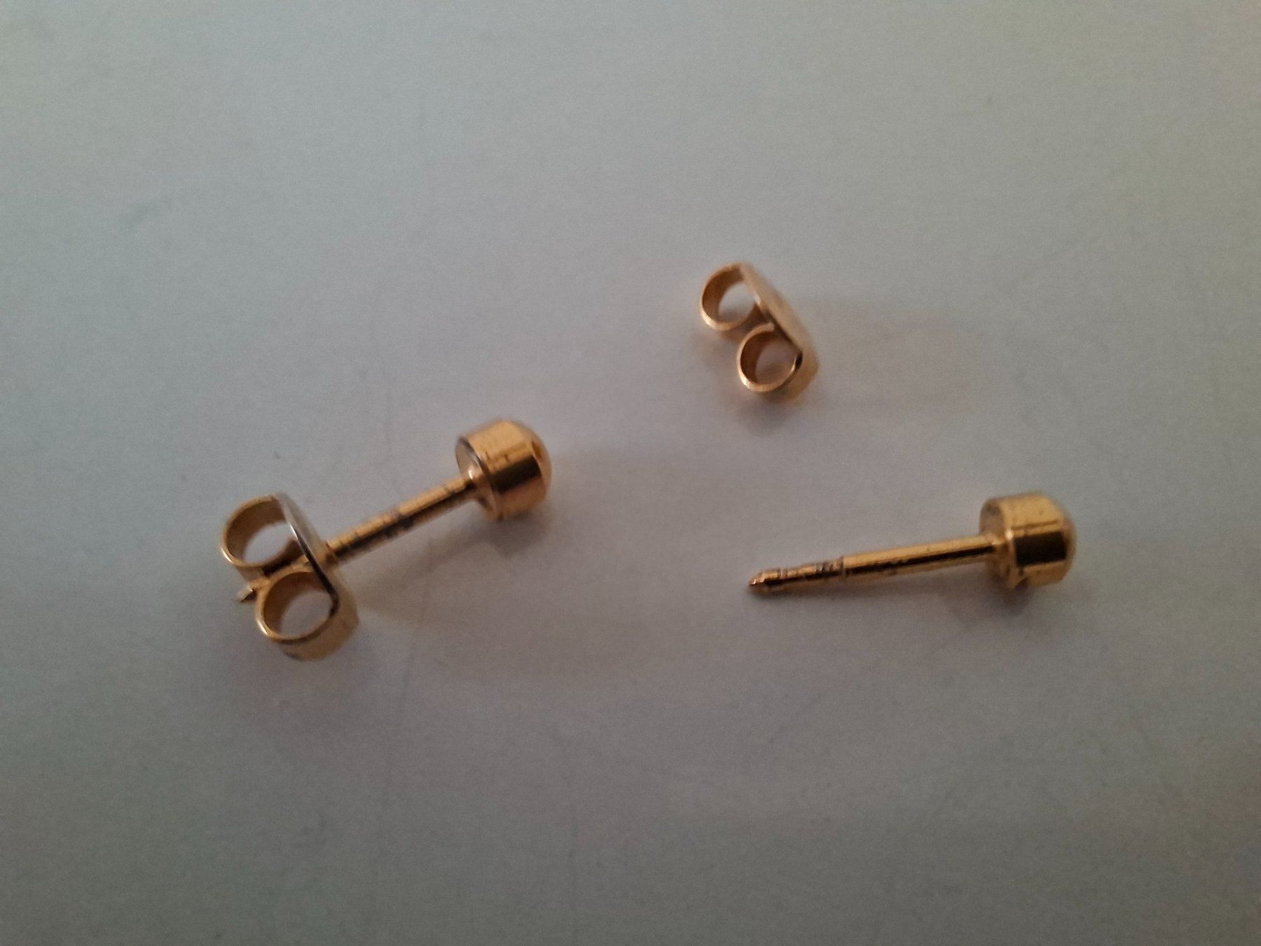 Orecchini pendenti & Orecchini a lobo: Ohrstecker  vergoldet  Kugel Design – Nuovo (secondo la descrizione) da Zürich venduto da Daniel517 3