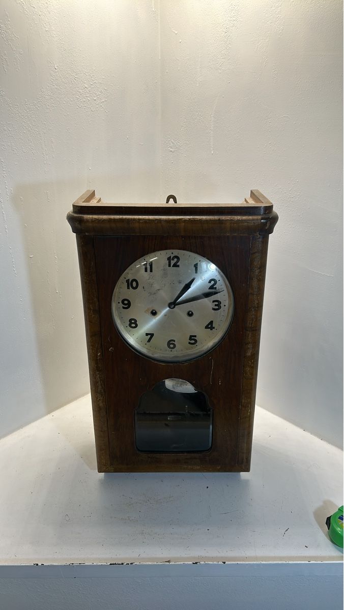 Stand- & Wanduhren: Antike Wanduhr mit Schlagwerk – Gebraucht aus Madiswil von Bilranis1071