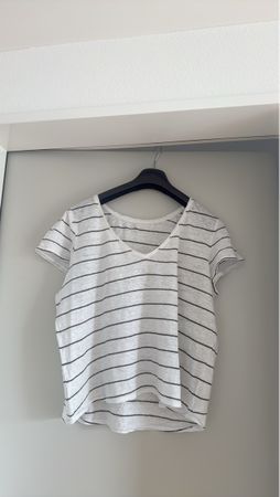 Sommerliches Shirt mit Streifen, Grösse L, neuwertig