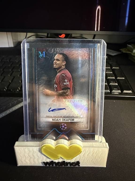 Carte collezionabili: Okafor /75 auto Topps muséum  – Usato da Prez-vers-Siviriez venduto da mel_flf7