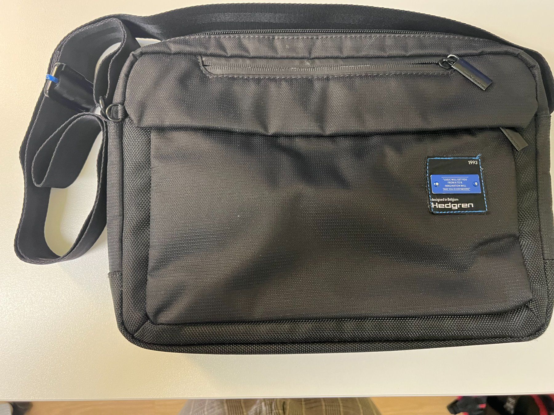 Borse: Messanger Tasche schwarz – Usato da Unterengstringen venduto da hausraus 5