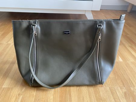 David Jones Tasche olive grün