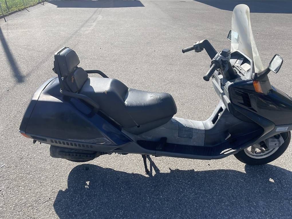 Strasse: Honda CN 250 – Gebraucht aus Utzenstorf von _.itallenny07._ 2
