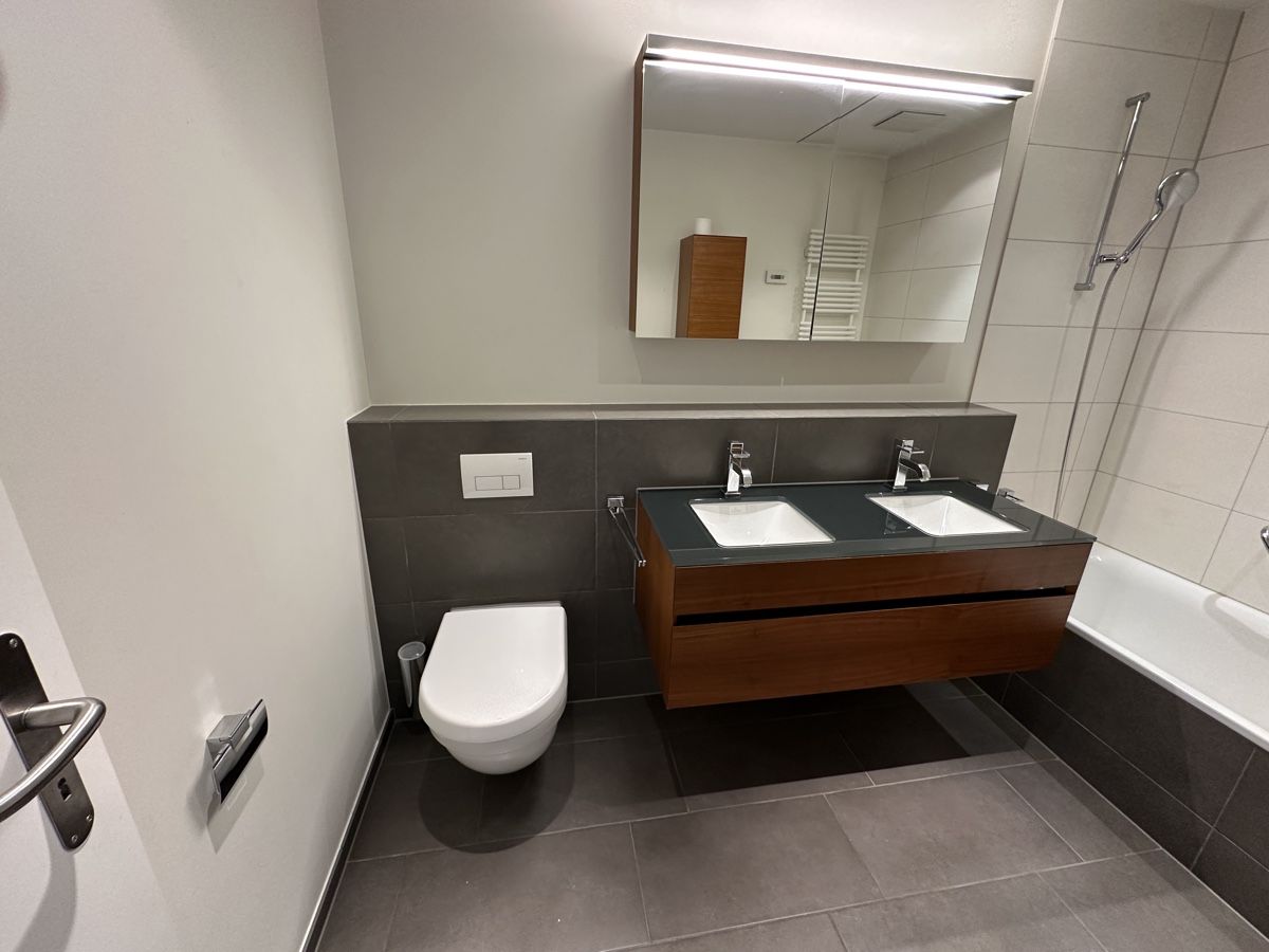 Armadietti a specchio: Edle Badezimmer-Möbel Villeroy Boch – Usato da Meggen venduto da MSU6045